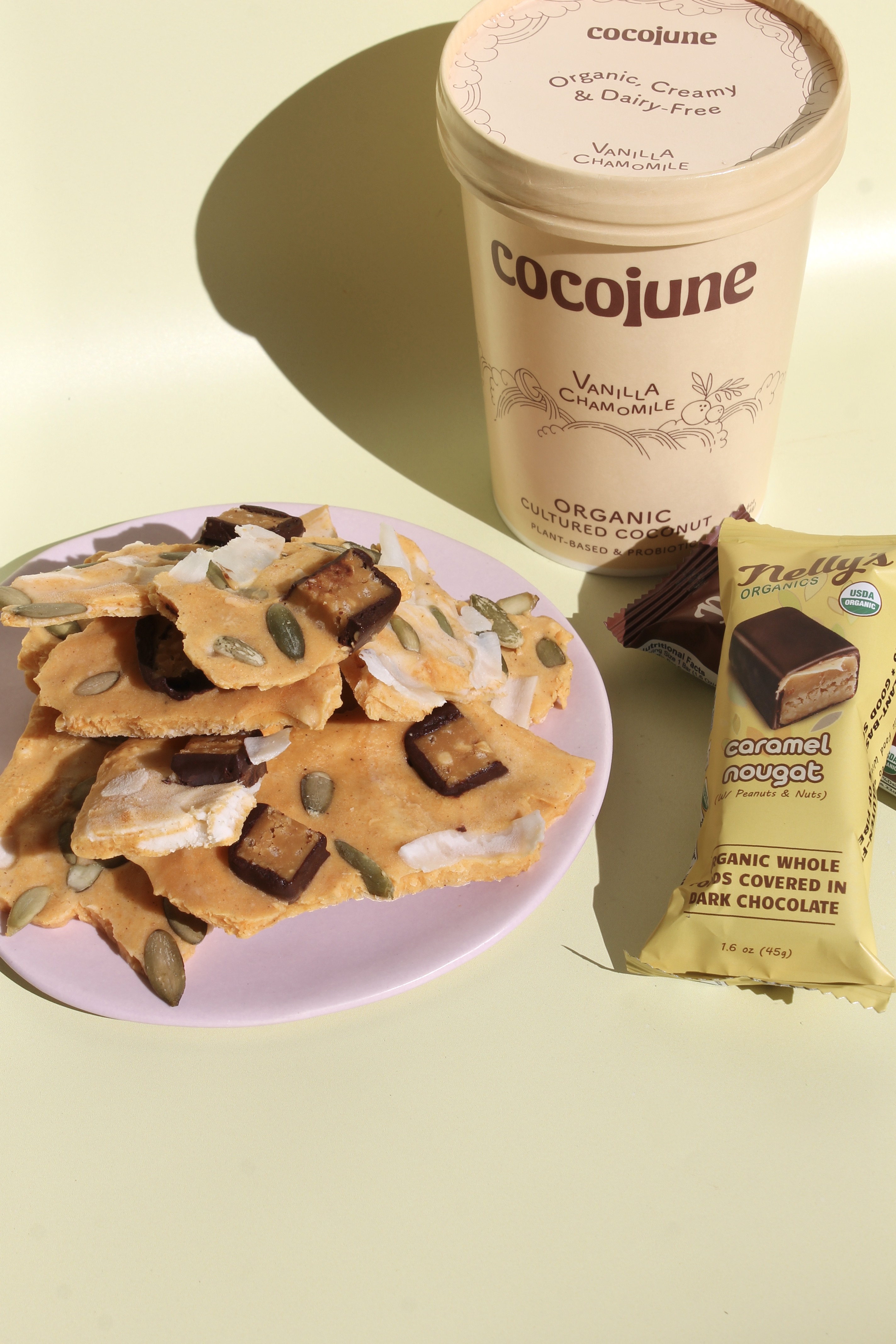 cocojune x Nelly's Organics Yogurt Boo-Bark