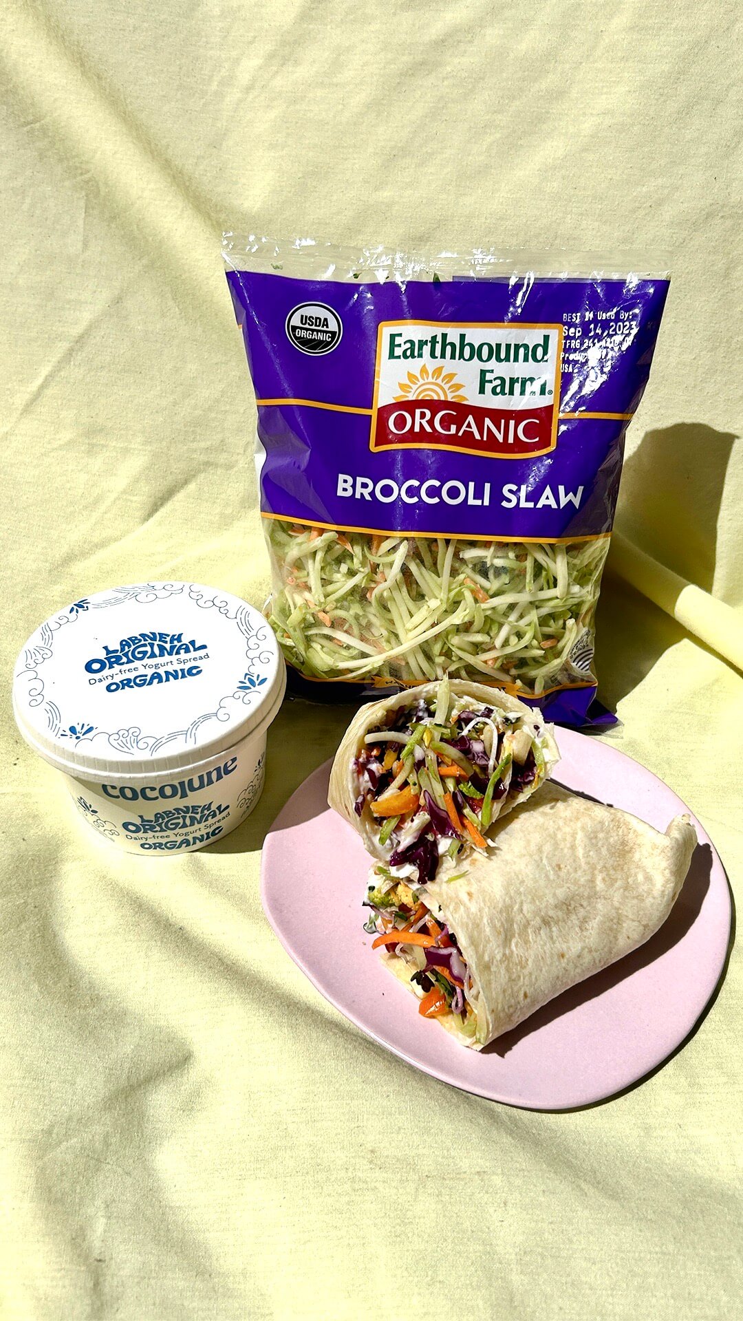 Plant-based Earthbound Farm x cocojune Labneh Veggie Wrap